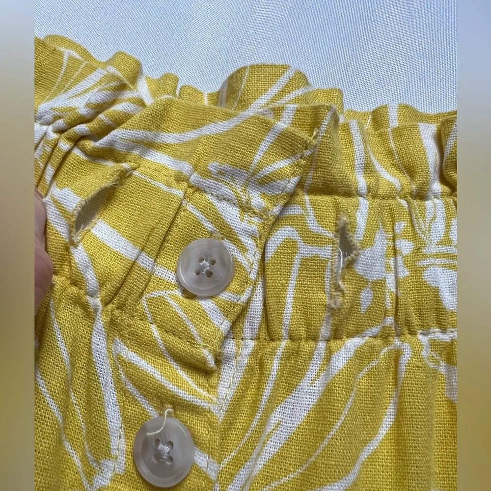 Universal Thread Floral Yellow & White Linen Rayon Blend Button Skirt. - Picture 8 of 12